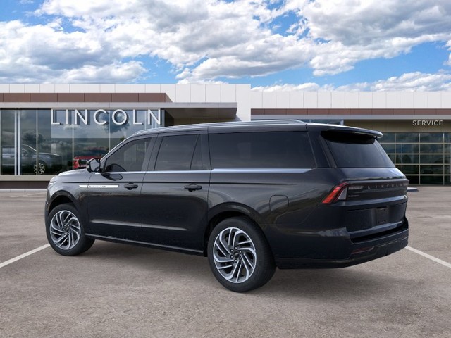 2026 Lincoln Navigator L Reserve thumbnail image 04