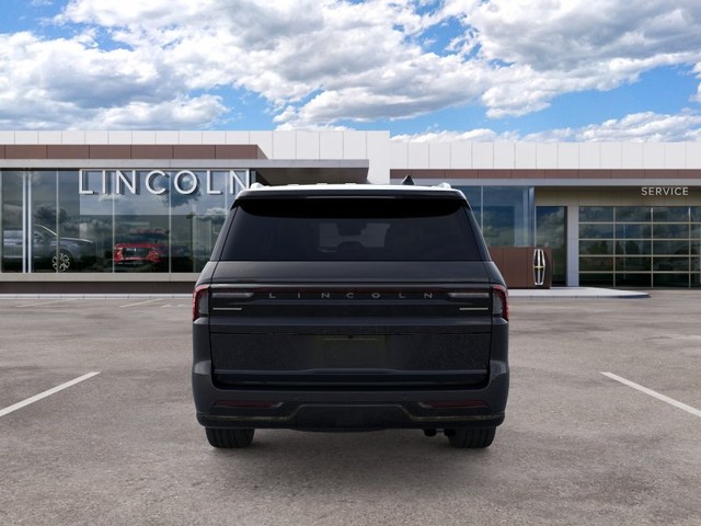2026 Lincoln Navigator L Reserve thumbnail image 05