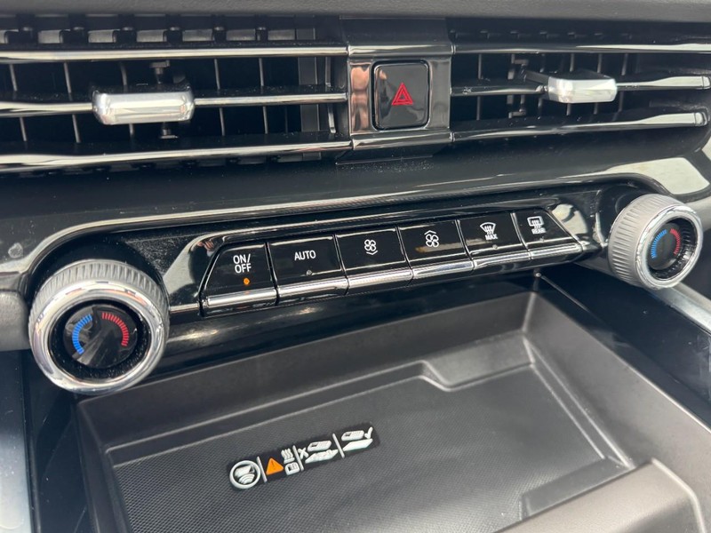 Chevrolet Tahoe Vehicle Full-screen Gallery Image 17