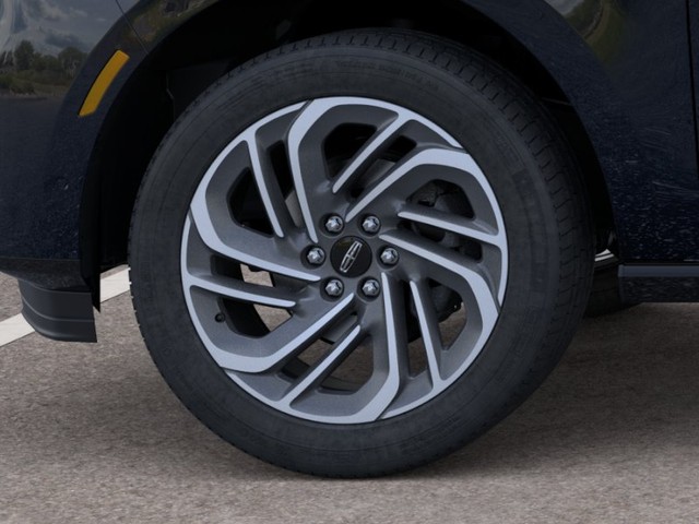 2026 Lincoln Navigator Reserve thumbnail image 19