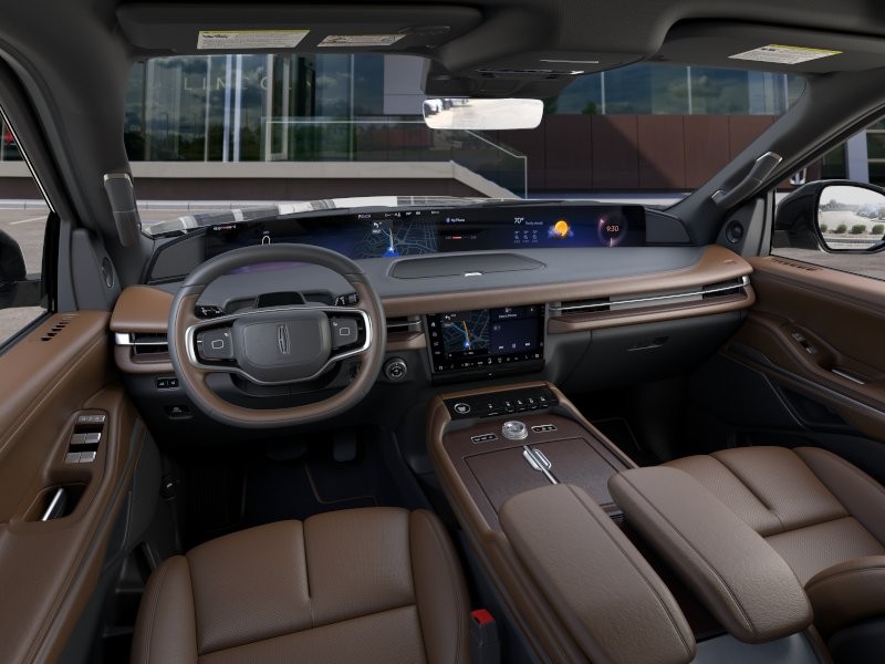 Lincoln Navigator Vehicle Full-screen Gallery Image 09