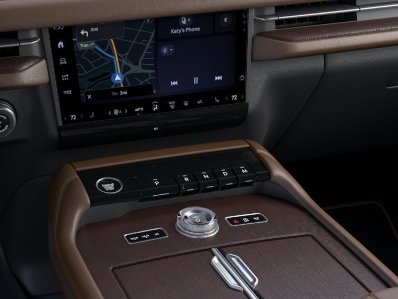 Lincoln Navigator Vehicle Full-screen Gallery Image 15