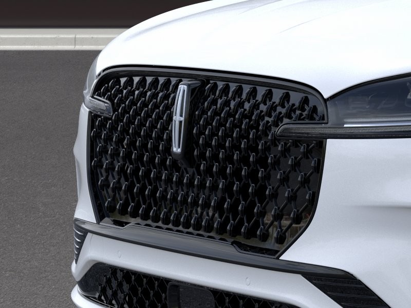 Lincoln Aviator Vehicle Full-screen Gallery Image 17