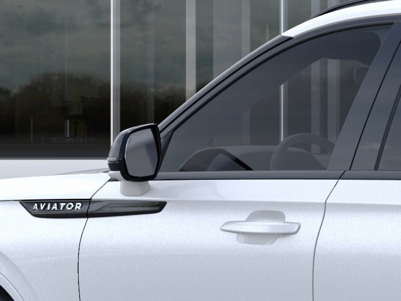 Lincoln Aviator Vehicle Full-screen Gallery Image 20