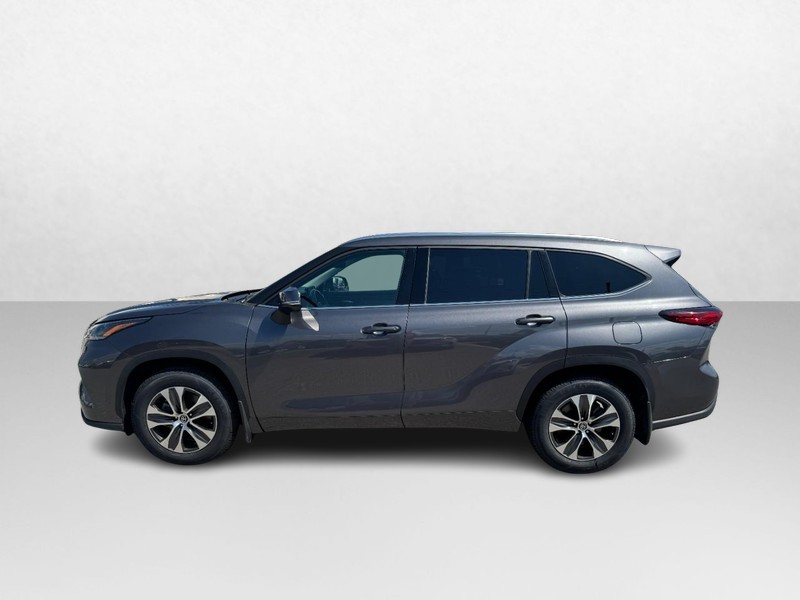 Toyota Highlander Vehicle Full-screen Gallery Image 08