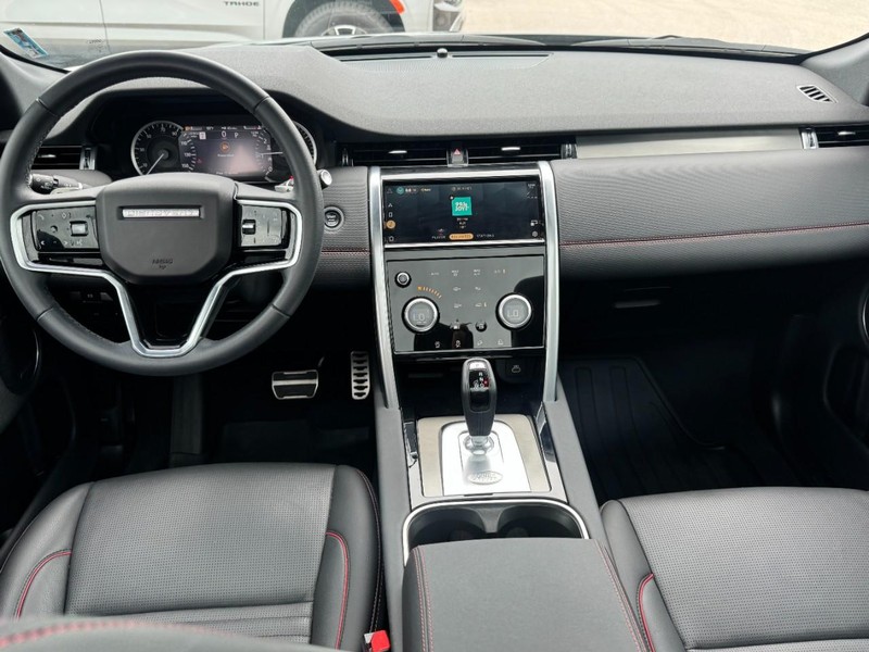 Land Rover Discovery Sport Vehicle Full-screen Gallery Image 09