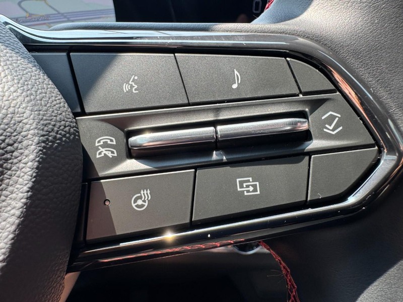 Chevrolet Equinox Vehicle Full-screen Gallery Image 19