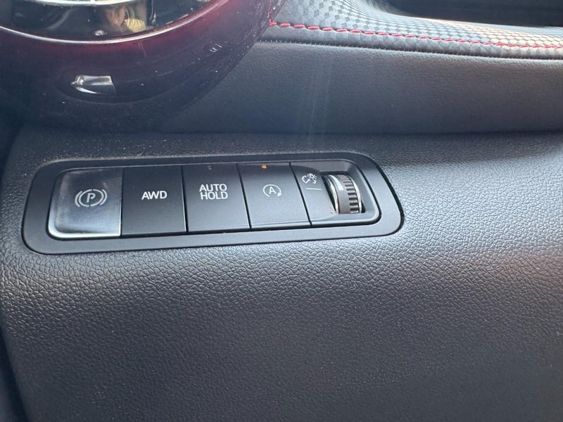 Chevrolet Equinox Vehicle Full-screen Gallery Image 22