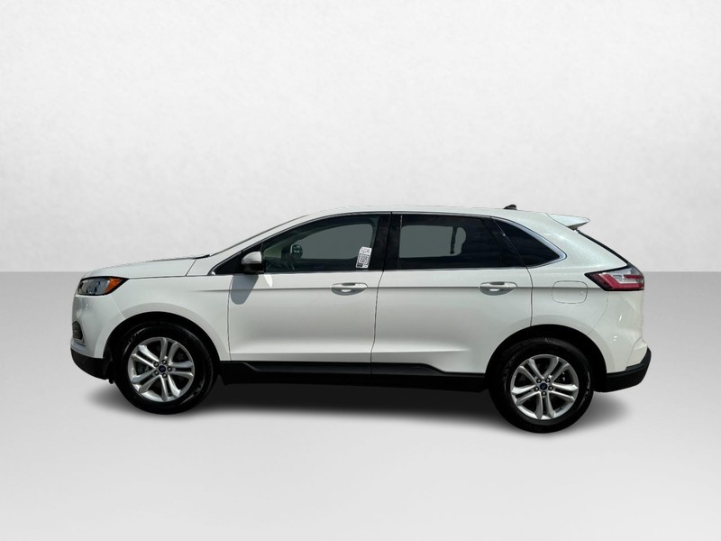 Ford Edge Vehicle Full-screen Gallery Image 08