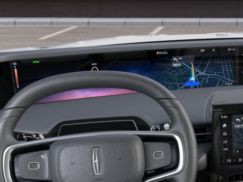 Lincoln Nautilus Vehicle Full-screen Gallery Image 13