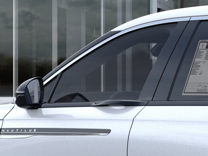 Lincoln Nautilus Vehicle Full-screen Gallery Image 20