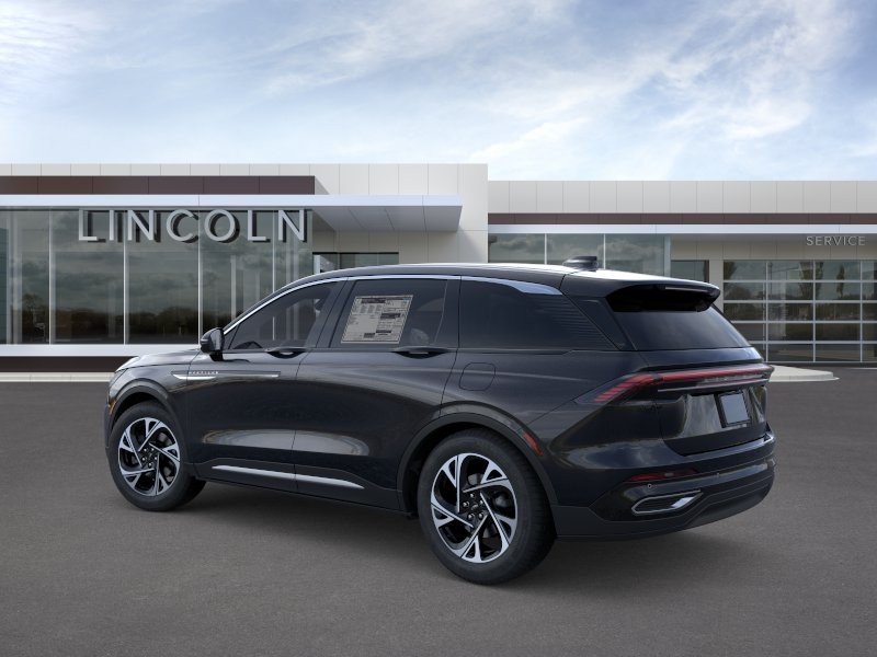 Lincoln Nautilus Vehicle Full-screen Gallery Image 04