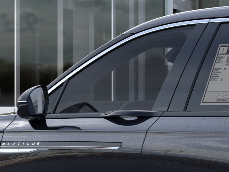 Lincoln Nautilus Vehicle Full-screen Gallery Image 20