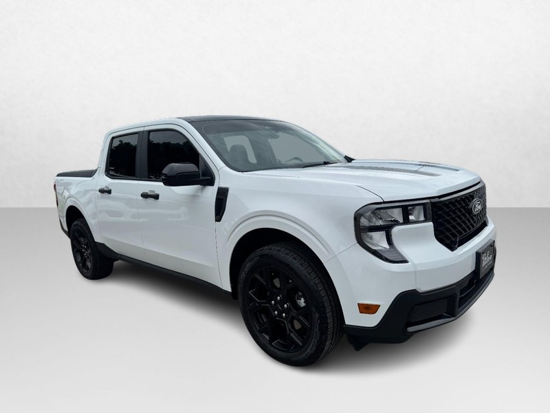 Ford Maverick Vehicle Full-screen Gallery Image 03