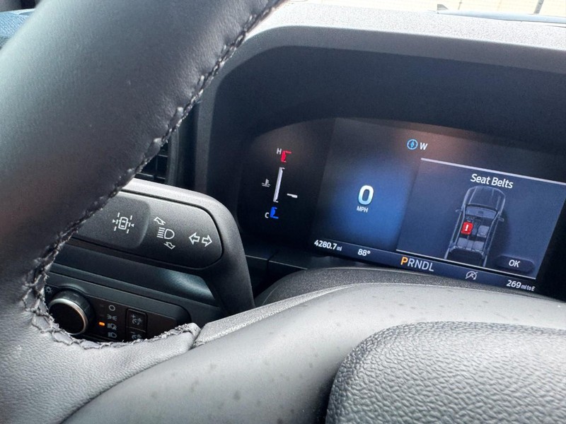 Ford Maverick Vehicle Full-screen Gallery Image 20
