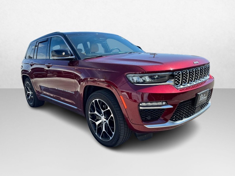 Jeep Grand Cherokee 4xe Vehicle Full-screen Gallery Image 03