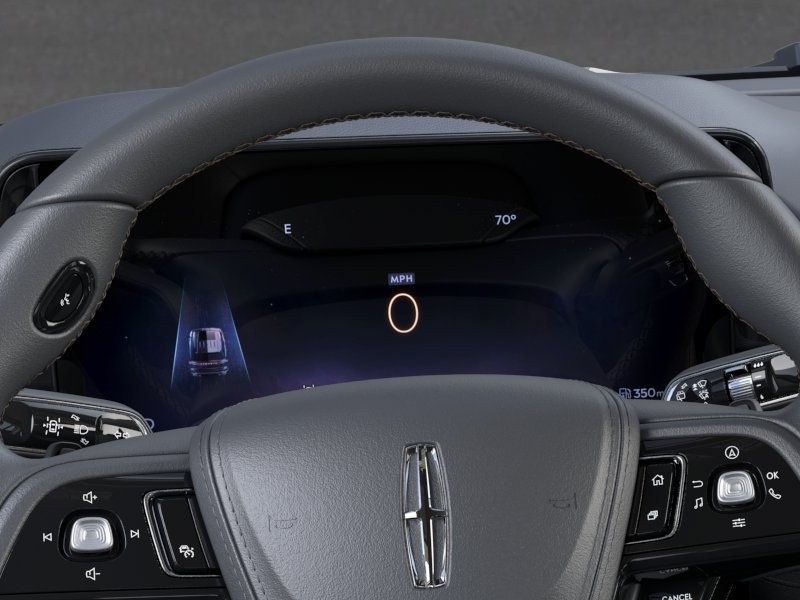 Lincoln Aviator Vehicle Full-screen Gallery Image 13