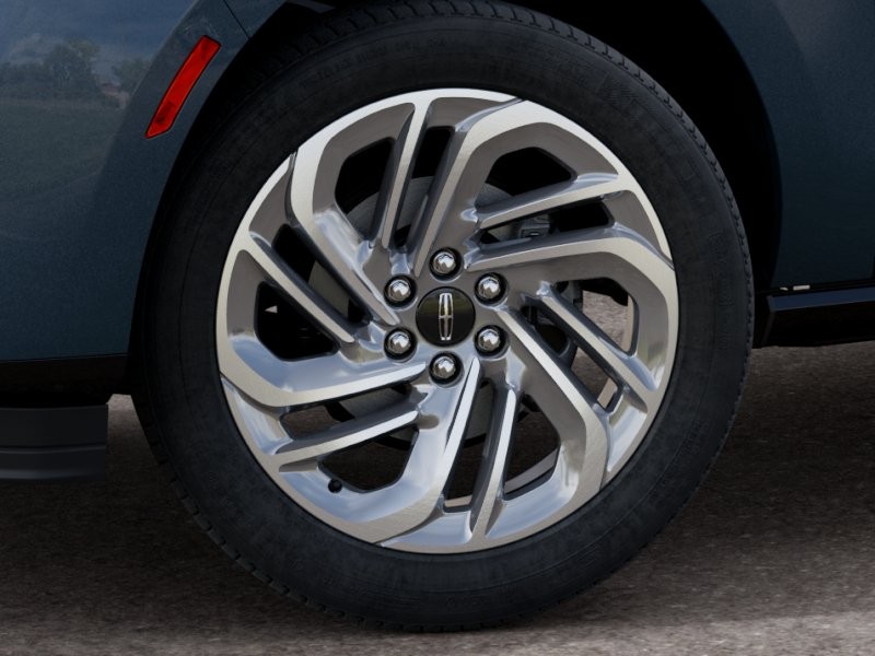 Lincoln Navigator Vehicle Full-screen Gallery Image 19