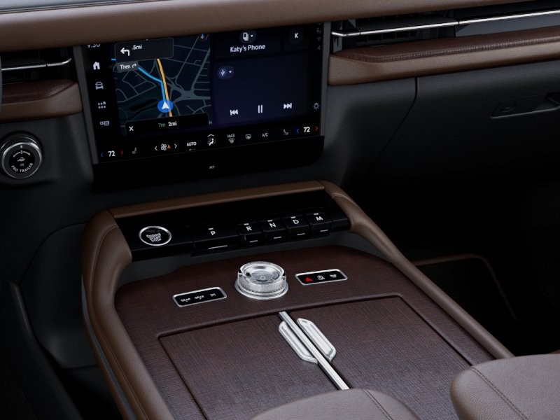 Lincoln Navigator Vehicle Full-screen Gallery Image 15