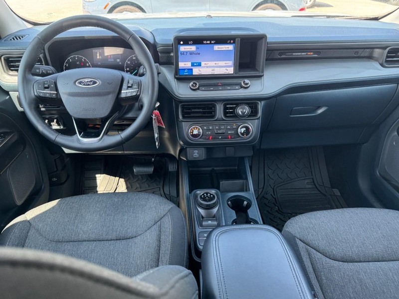 Ford Maverick Vehicle Full-screen Gallery Image 09