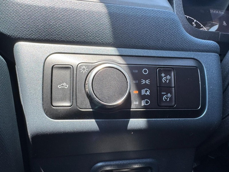 Ford Maverick Vehicle Full-screen Gallery Image 22