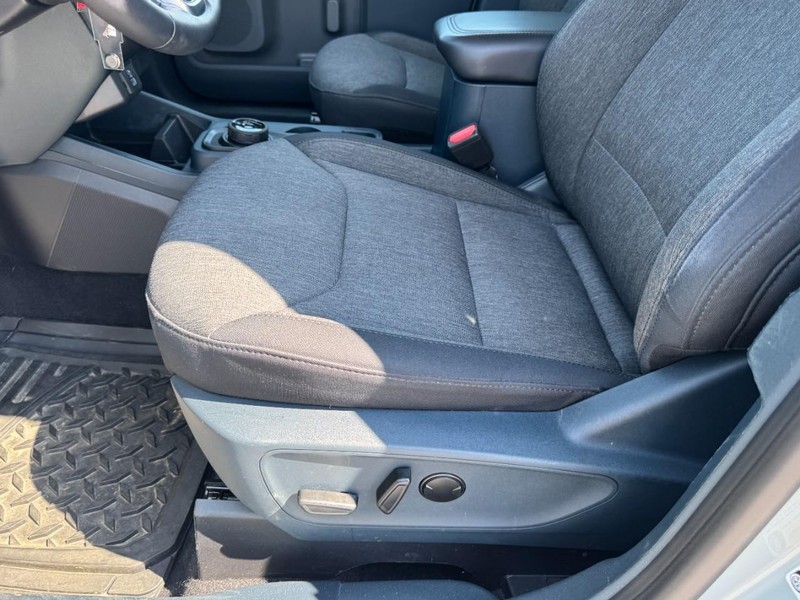 Ford Maverick Vehicle Full-screen Gallery Image 26