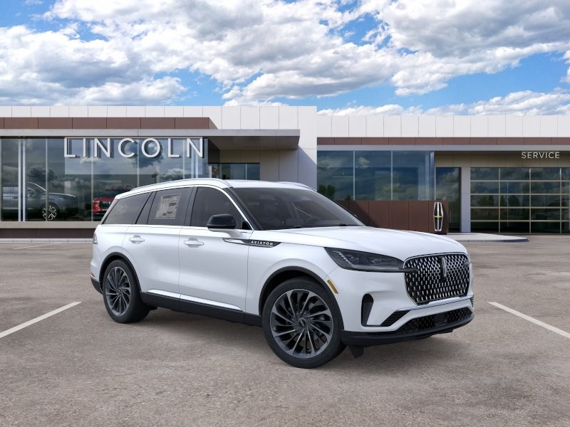 Lincoln Aviator Vehicle Full-screen Gallery Image 07