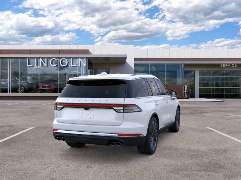 Lincoln Aviator Vehicle Full-screen Gallery Image 08