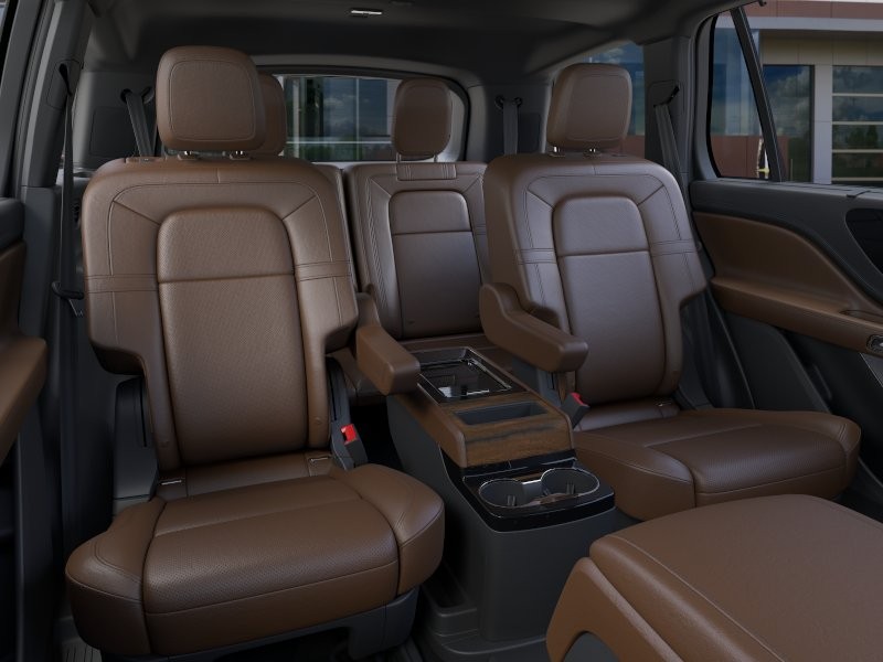Lincoln Aviator Vehicle Full-screen Gallery Image 11
