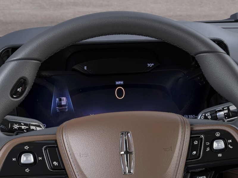 Lincoln Aviator Vehicle Full-screen Gallery Image 13