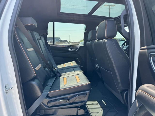 2023 GMC Yukon XL AT4 thumbnail image 13