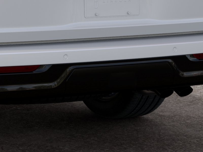 Lincoln Navigator L Vehicle Full-screen Gallery Image 23