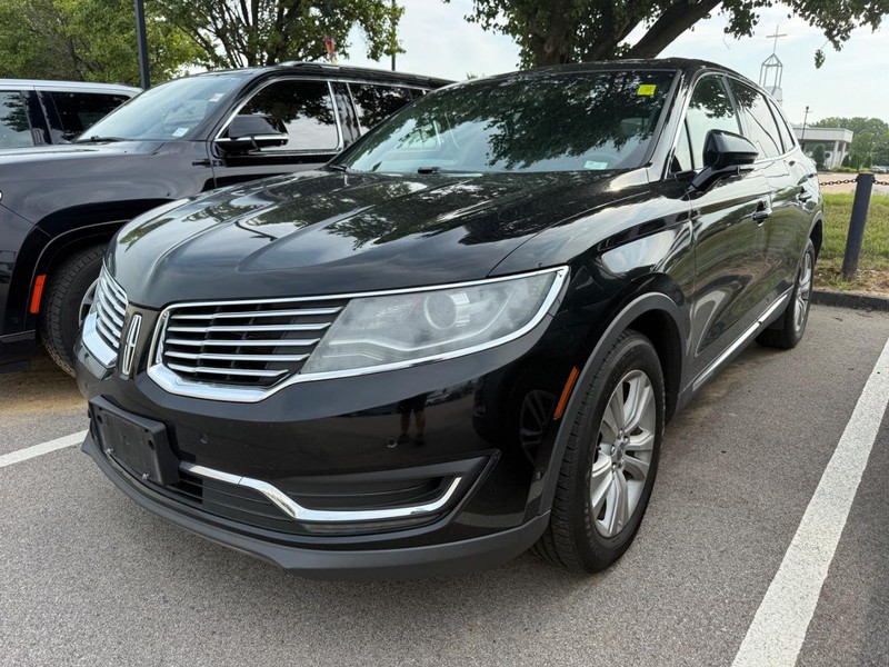 Lincoln MKX Vehicle Full-screen Gallery Image 04