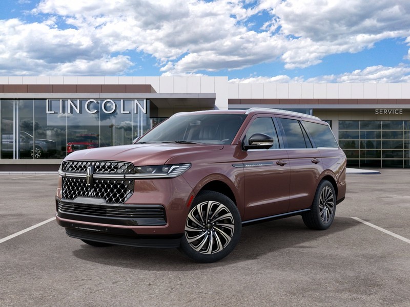 Lincoln Navigator Vehicle Full-screen Gallery Image 02