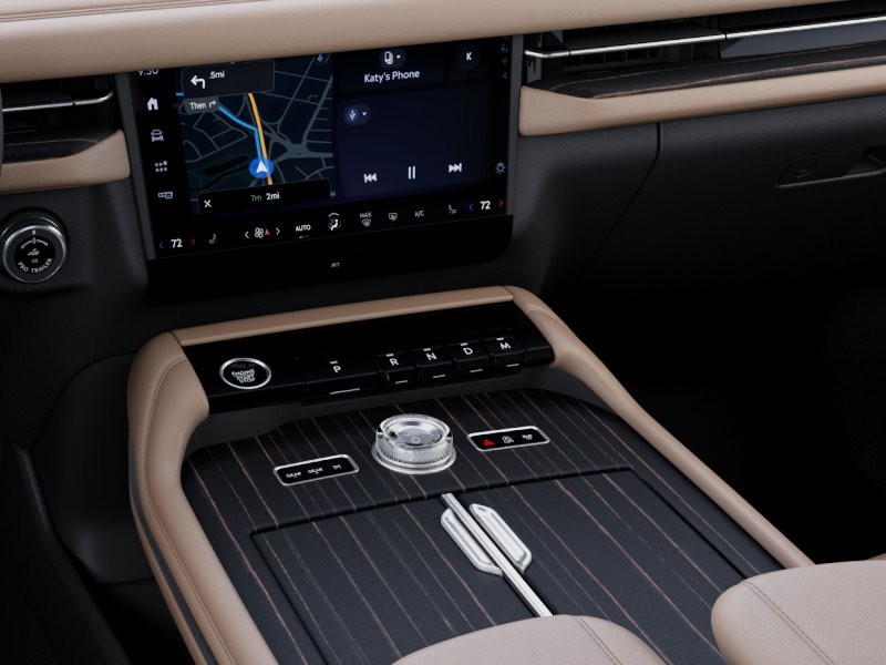Lincoln Navigator Vehicle Full-screen Gallery Image 15