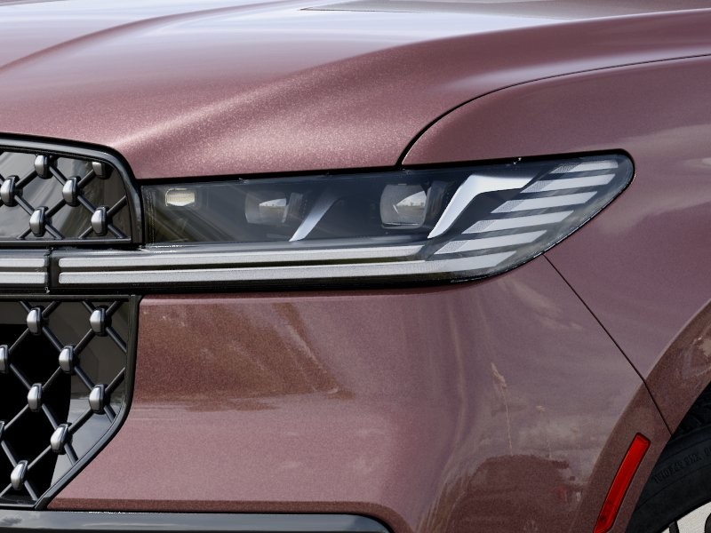 Lincoln Navigator Vehicle Full-screen Gallery Image 18