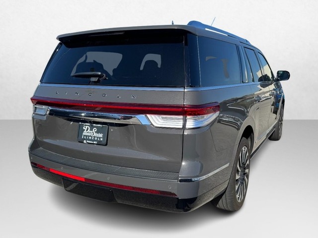 2024 Lincoln Navigator L Black Label thumbnail image 05