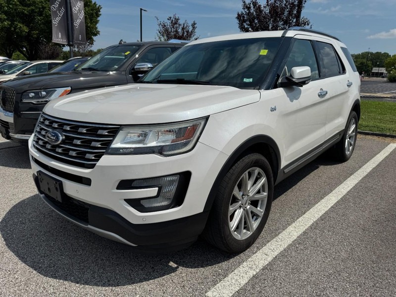 Ford Explorer Vehicle Full-screen Gallery Image 03