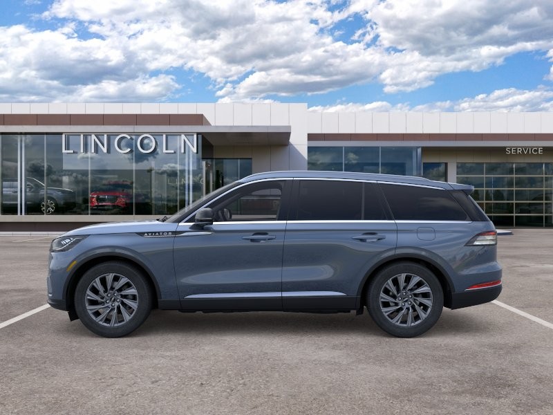 Lincoln Aviator Vehicle Full-screen Gallery Image 03