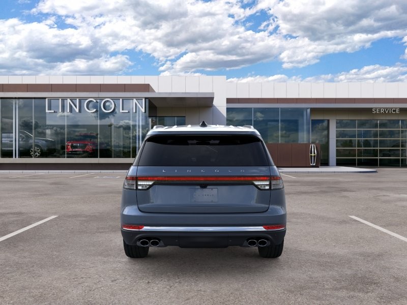 Lincoln Aviator Vehicle Full-screen Gallery Image 05