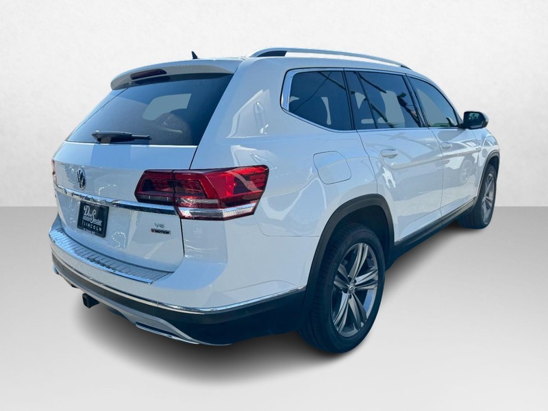 Volkswagen Atlas Vehicle Full-screen Gallery Image 05