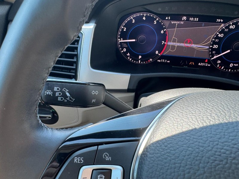 Volkswagen Atlas Vehicle Full-screen Gallery Image 18