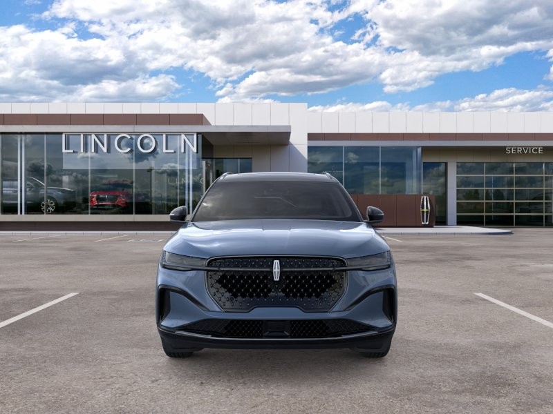 Lincoln Nautilus Vehicle Full-screen Gallery Image 06