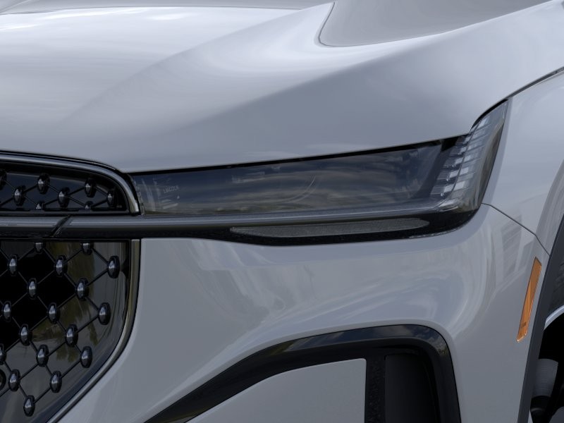 Lincoln Nautilus Vehicle Full-screen Gallery Image 18