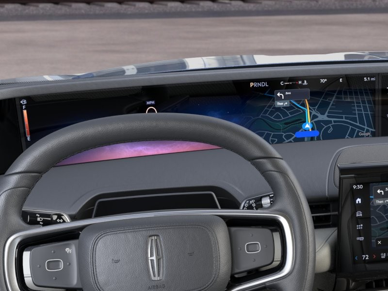 Lincoln Nautilus Vehicle Full-screen Gallery Image 13