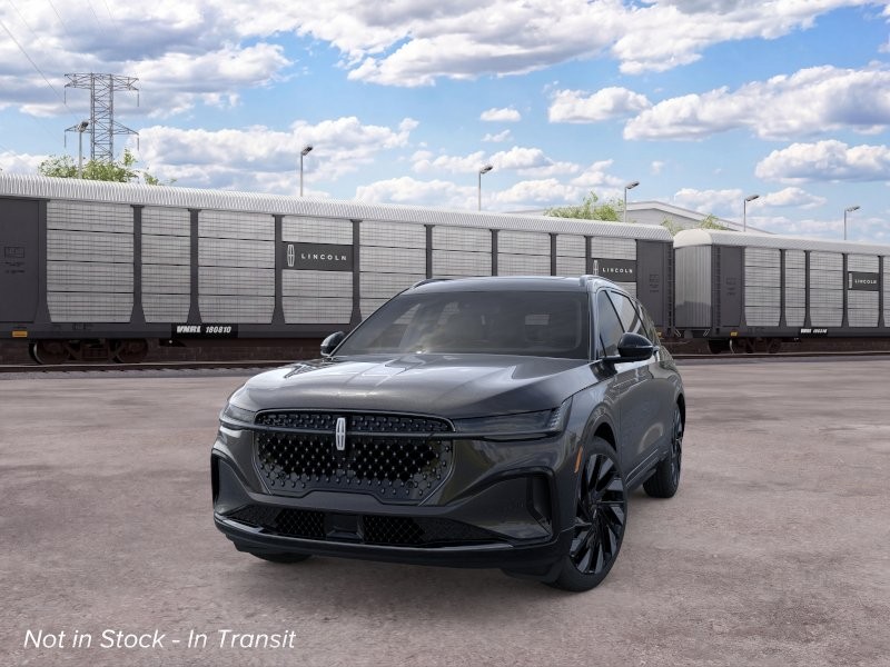 Lincoln Nautilus Vehicle Full-screen Gallery Image 02