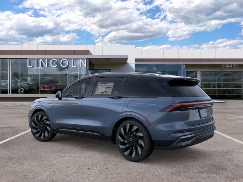 Lincoln Nautilus Vehicle Full-screen Gallery Image 04