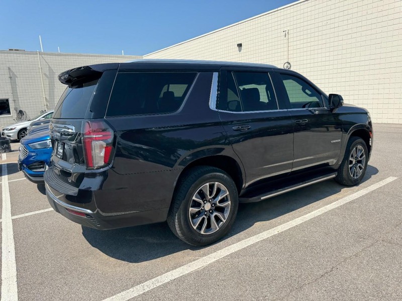 Chevrolet Tahoe Vehicle Full-screen Gallery Image 03
