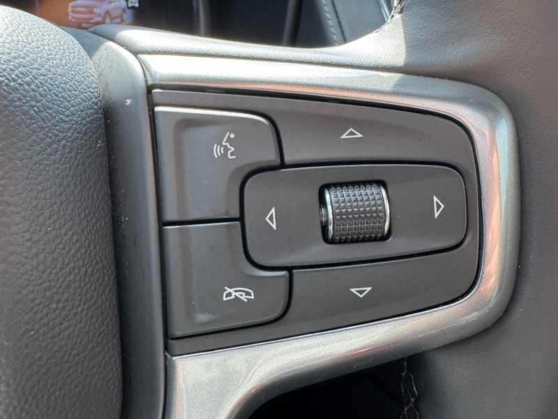 Chevrolet Tahoe Vehicle Full-screen Gallery Image 19