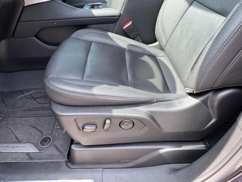 Chevrolet Tahoe Vehicle Full-screen Gallery Image 26
